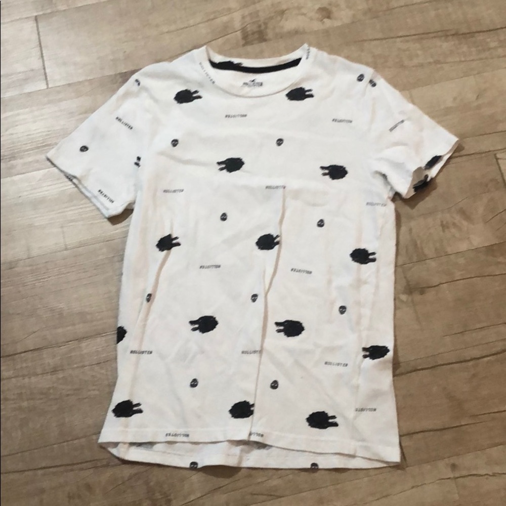 Hollister tee